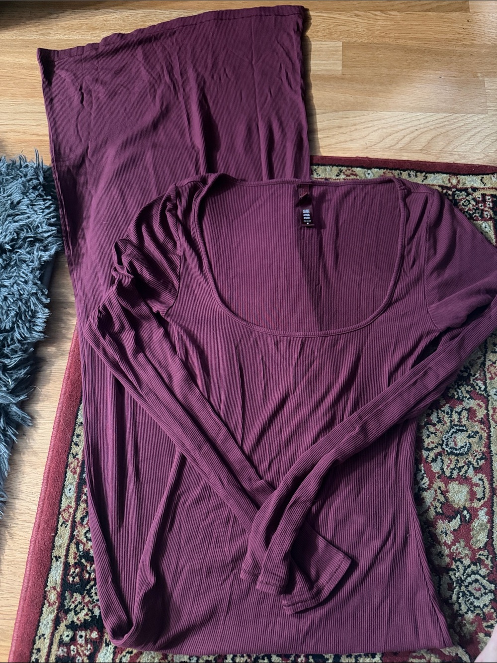 Skims ribbed Long Sleeve Scoop Neck Top - burgundy